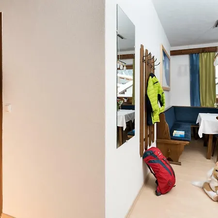 Sporthaus Troger Guest house