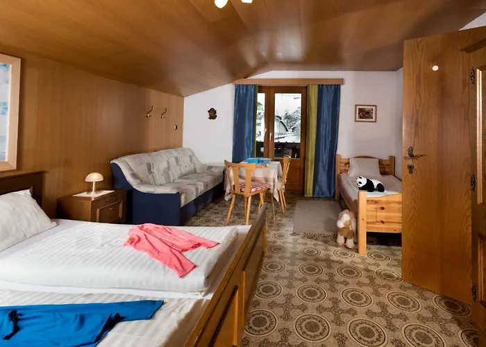 Sporthaus Troger Guest house