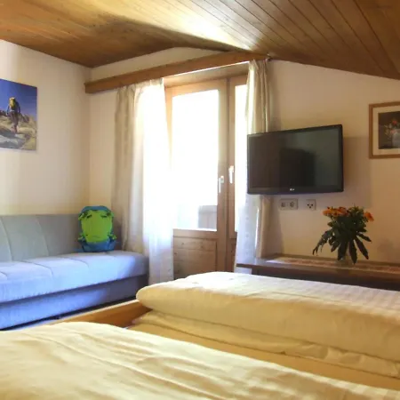 Sporthaus Troger Guest house *